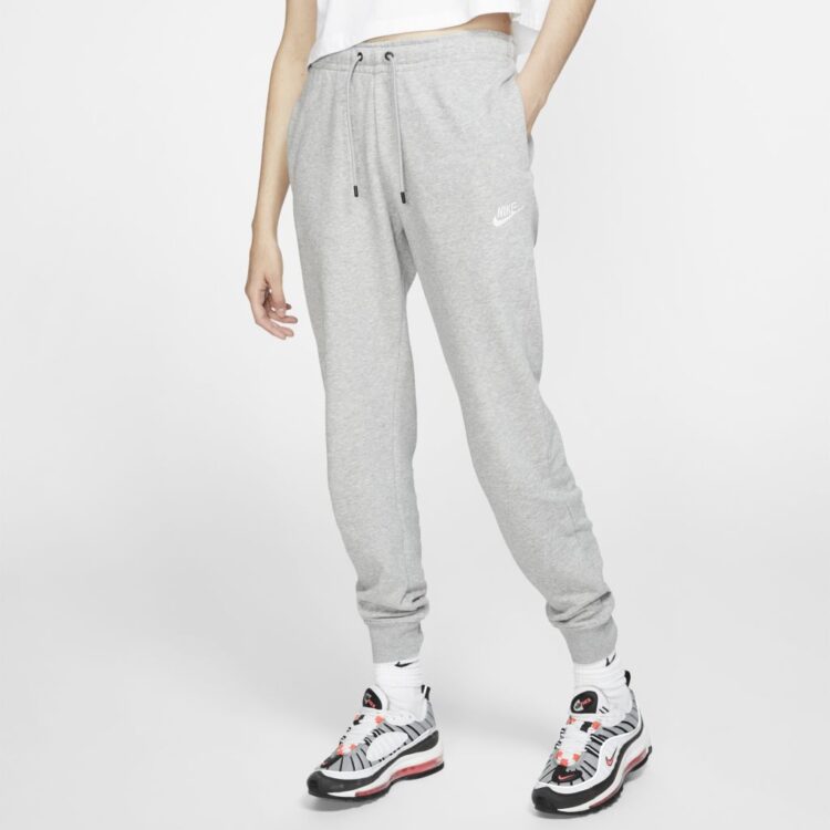 Calça Nike Sportswear Essential Feminina