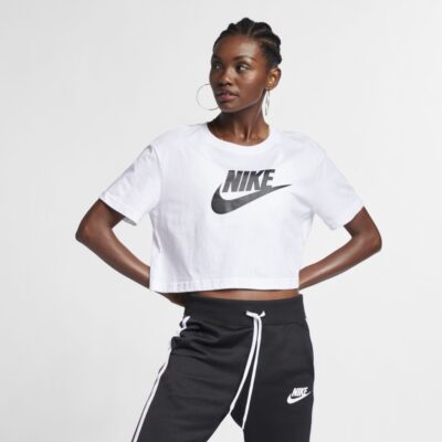 Camiseta Nike Cropped Sportswear Essential Feminina