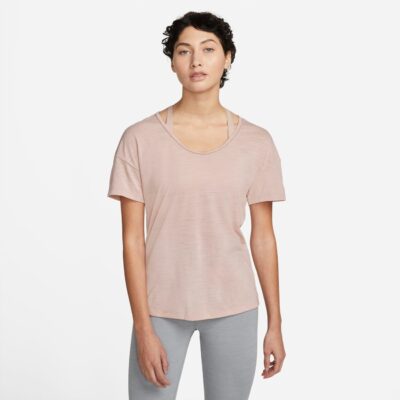 Camiseta Nike Yoga Dri-FIT Feminina