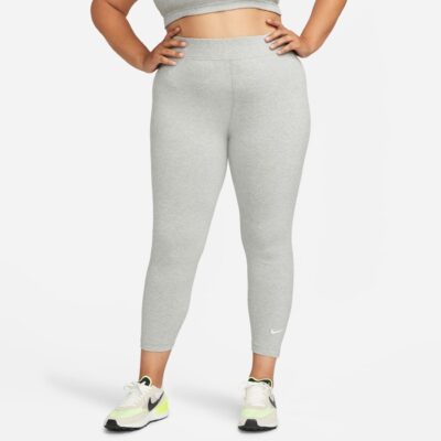 Plus Size - Legging Nike Sportswear Essential Feminina